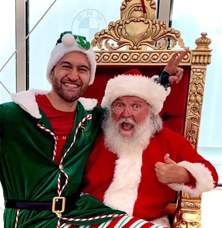 Santa-Claus-with-Booby-the-elf